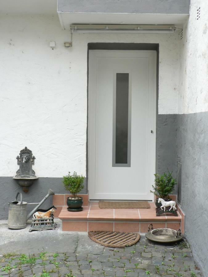 Gaestehaus Cheval Blanc Lorch am Rhein Exterior photo
